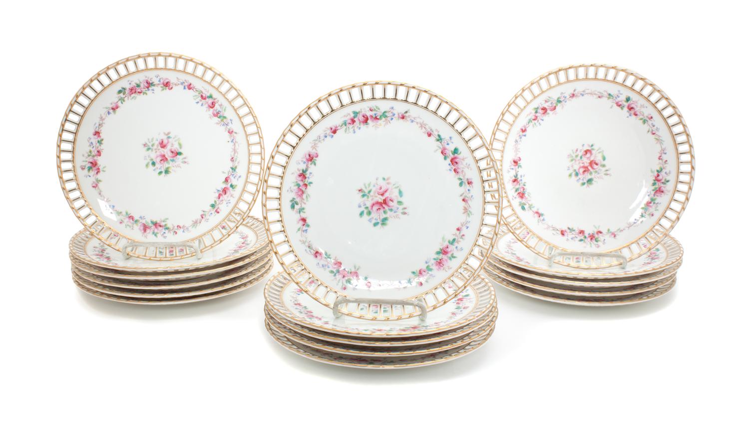 Sixteen Royal Worcester Dessert Plates Diameter 9 1/8 inches. — CIRCA 1870