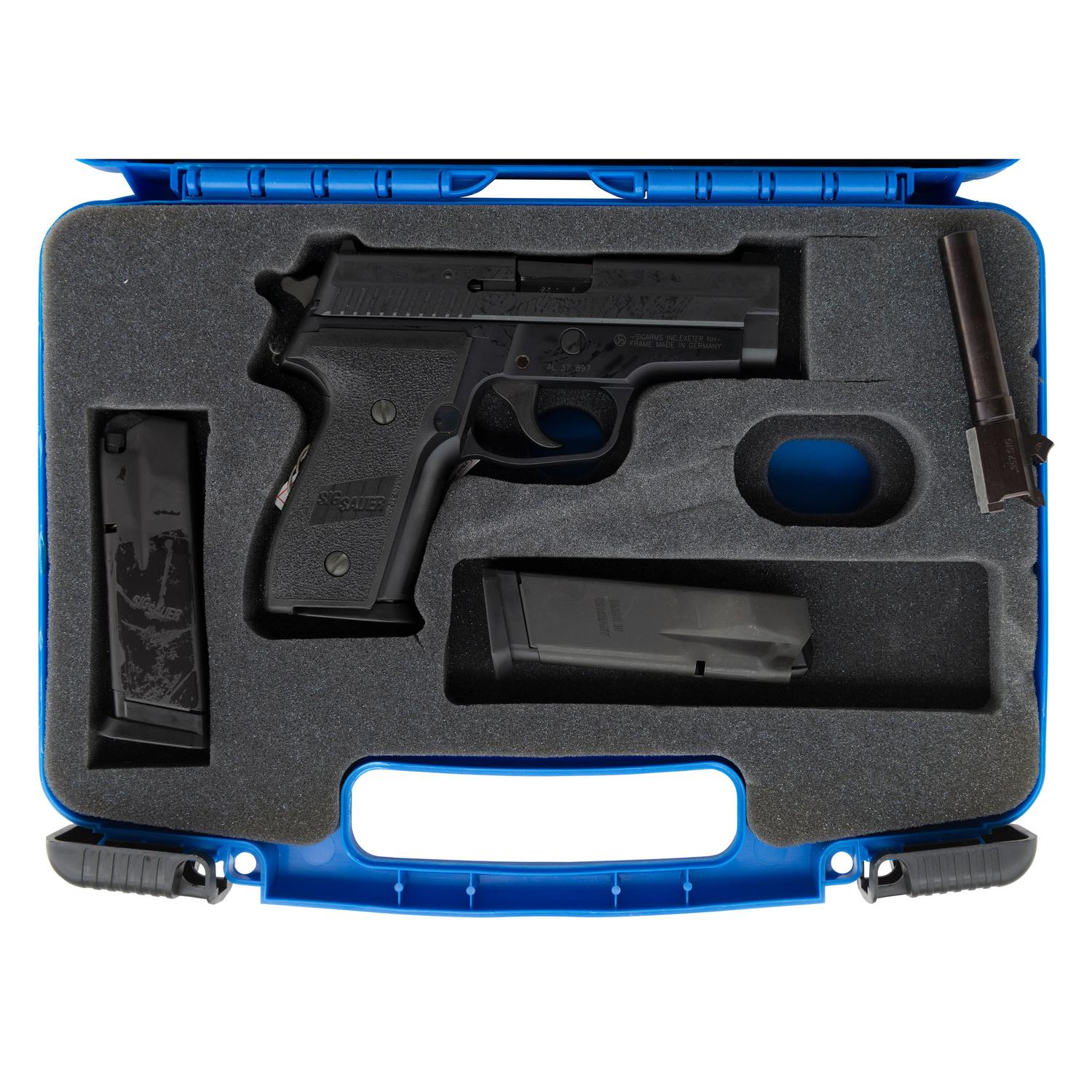*Sig Sauer P229 .40 in Box with Accessories and .357 Sig Caliber Barrel