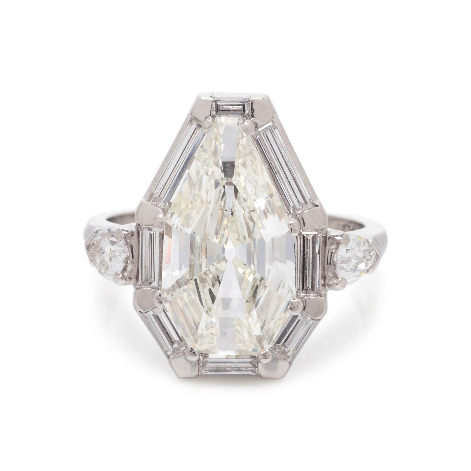 DIAMOND RING