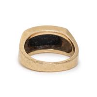 COLLECTION OF HARDSTONE AND YELLOW GOLD JEWELRY
