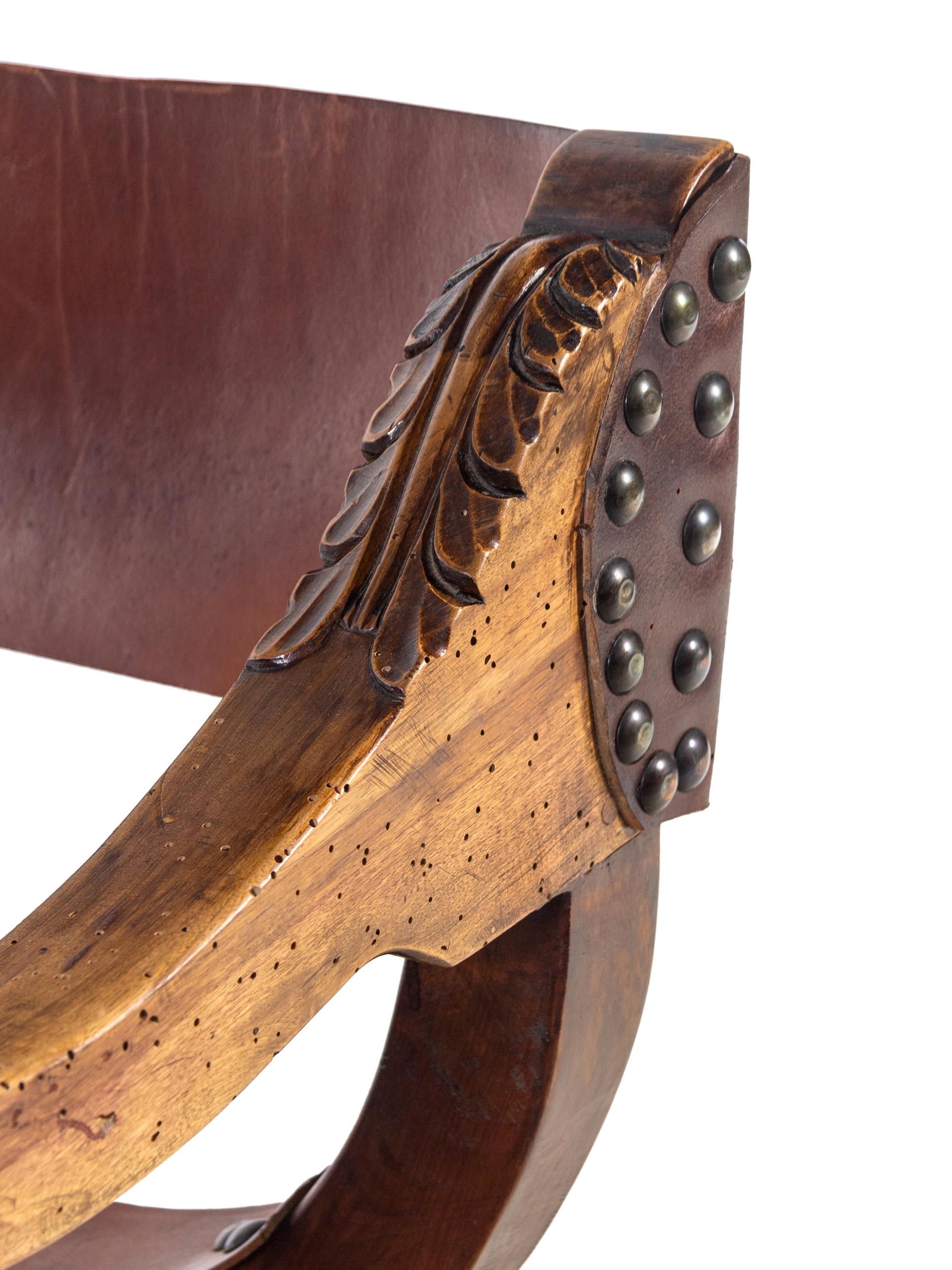 An Italian Walnut Savonarola Chair