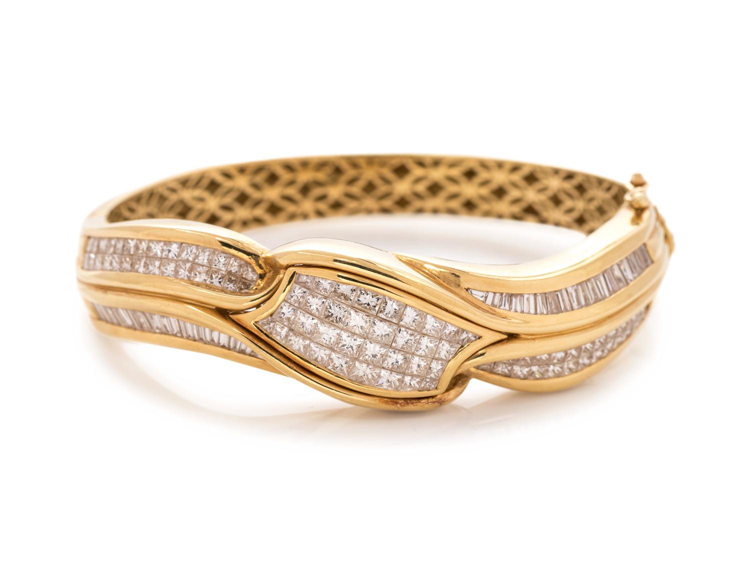 An 18 Karat Yellow Gold and Diamond Bracelet,