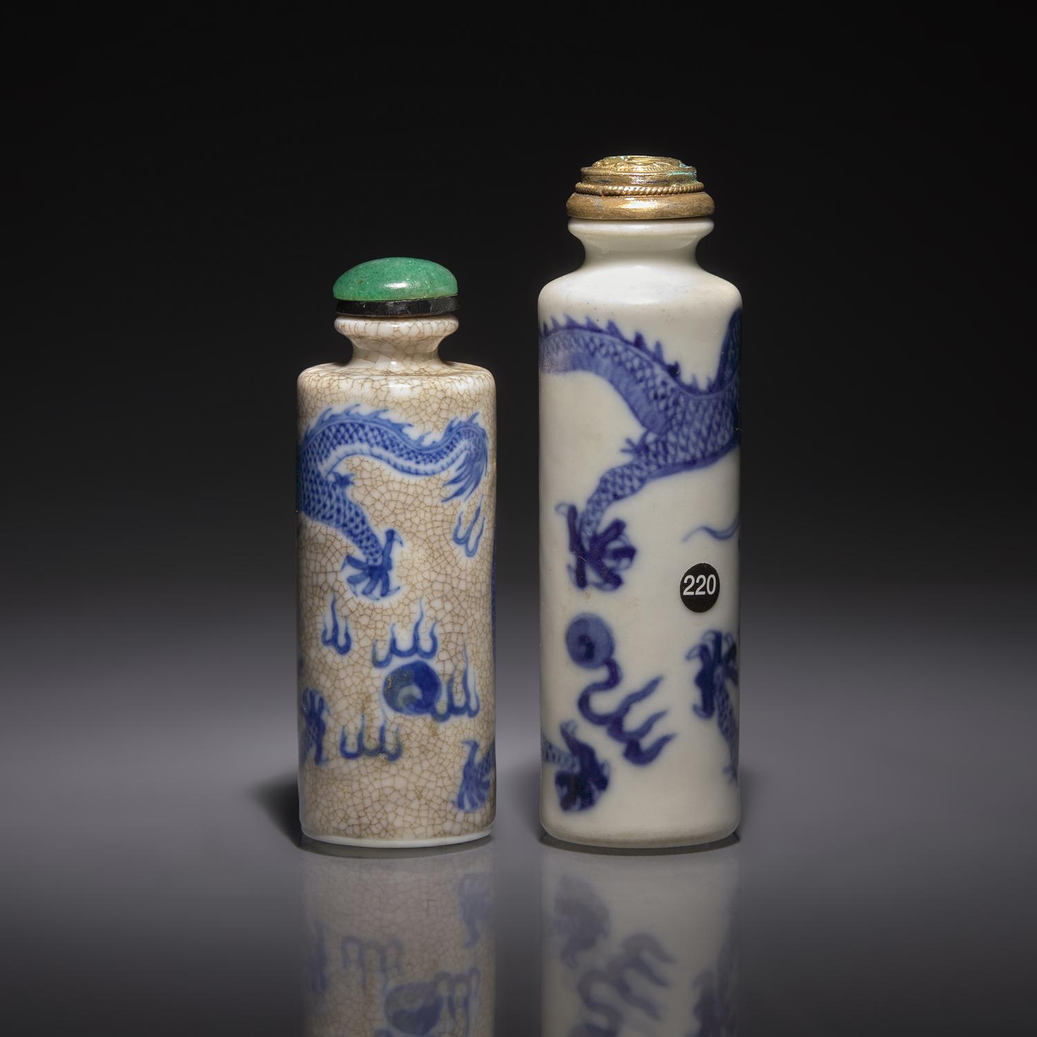 Two Chinese Blue and White Porcelain "Dragon" Snuff Bottles, 19th Century — 清晚期 青花龍紋鼻烟壺兩支
