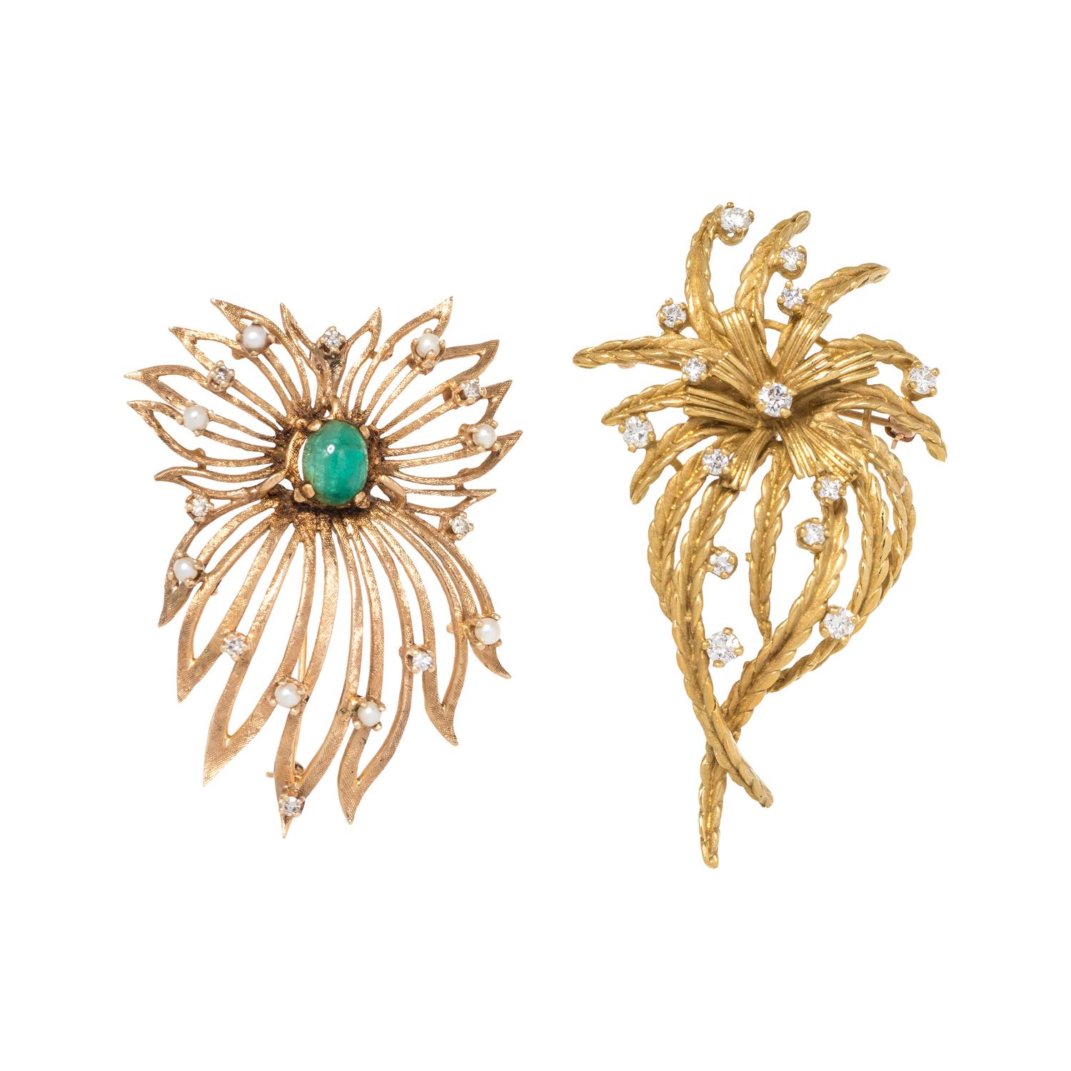 COLLECTION OF YELLOW GOLD BROOCHES