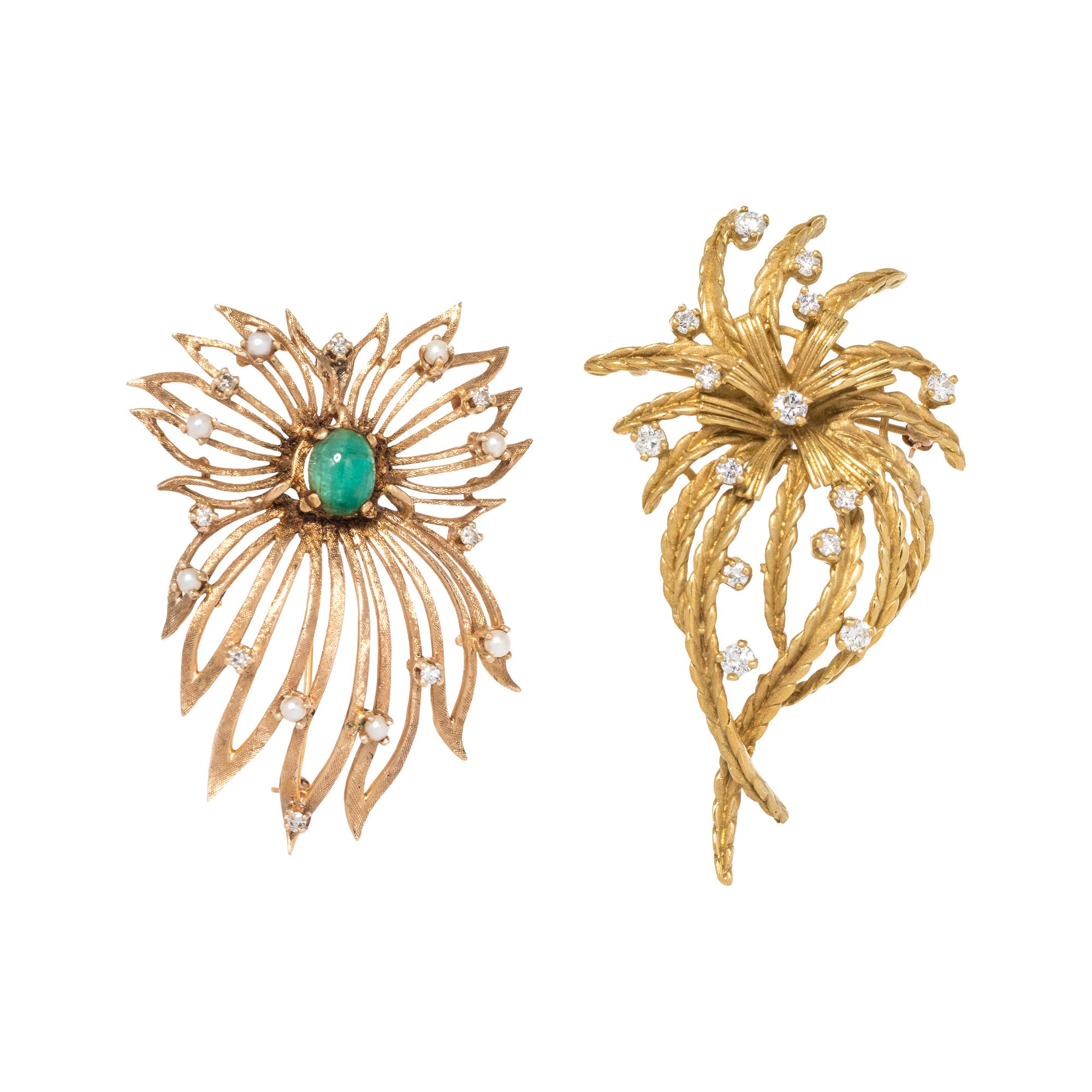 COLLECTION OF YELLOW GOLD BROOCHES