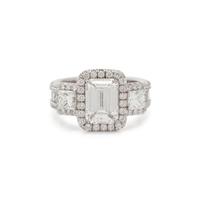 DIAMOND RING