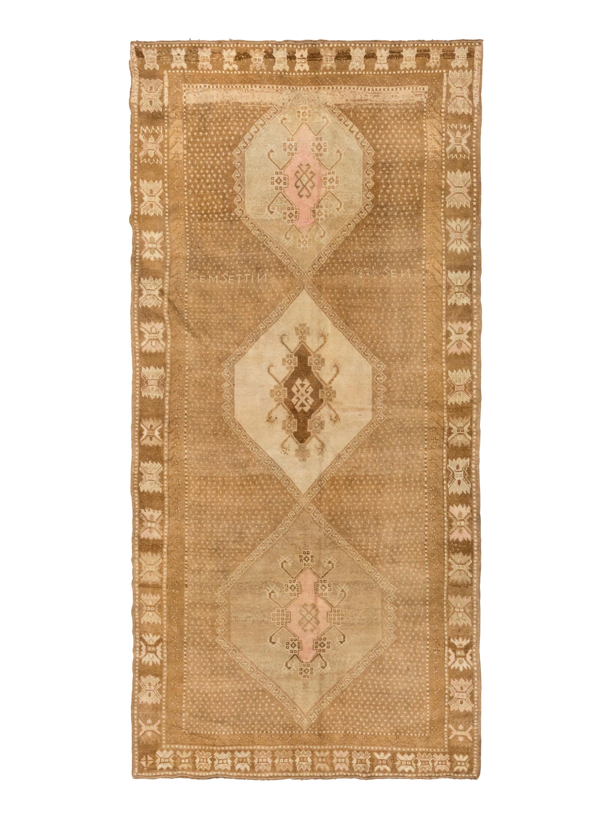 An Oushak "Corridor" Carpet