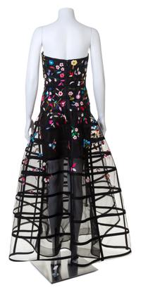 An Oscar de la Renta Black Floral Embroidered Gown, Size 4.