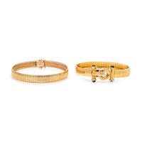 COLLECTION OF YELLOW GOLD BRACELETS