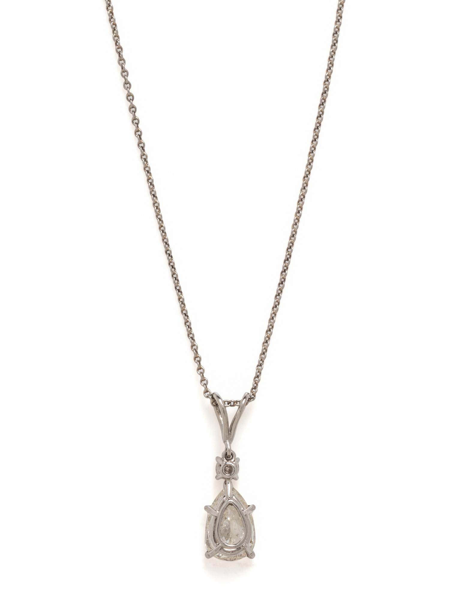 DIAMOND PENDANT/NECKLACE