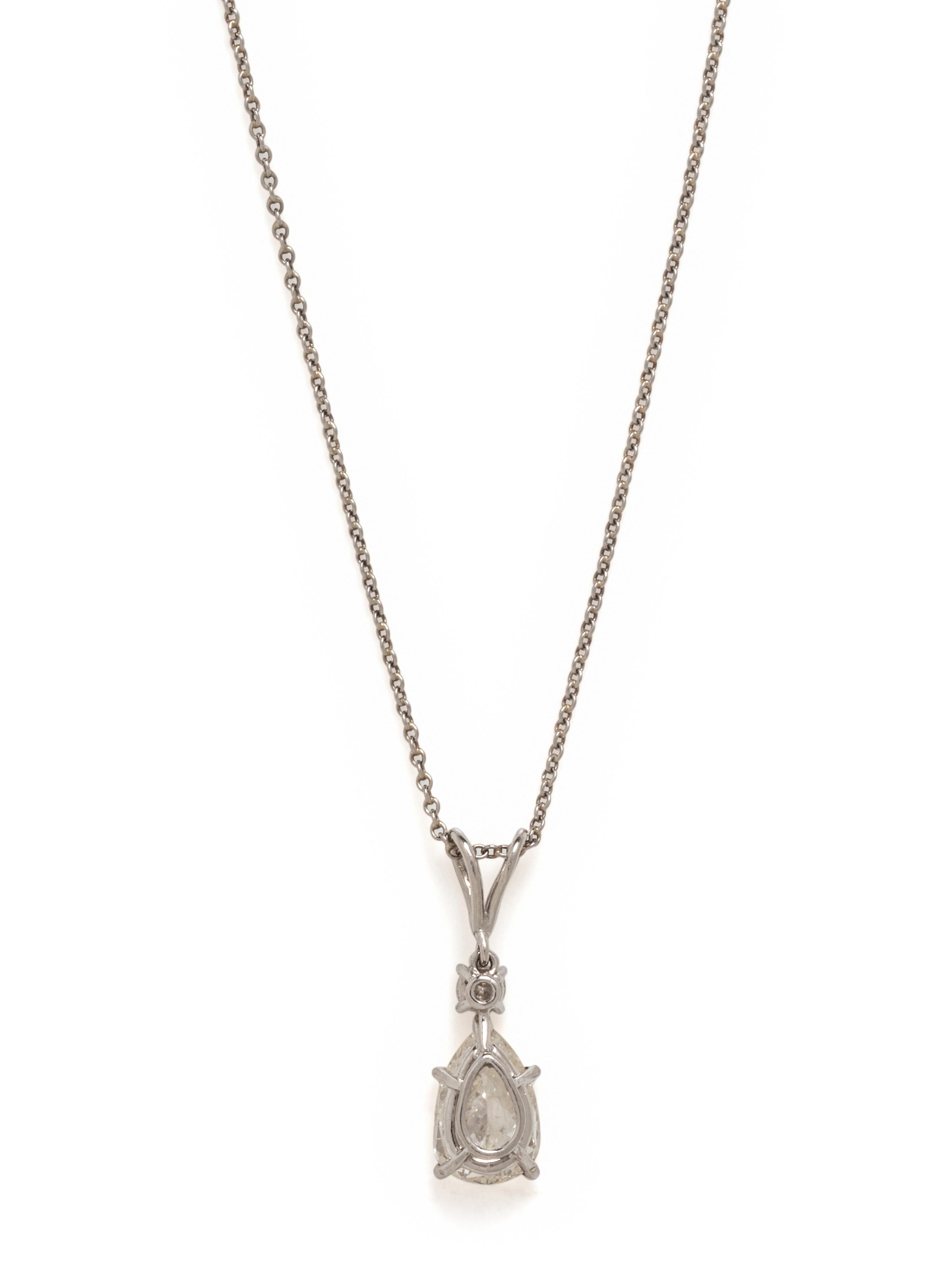 DIAMOND PENDANT/NECKLACE