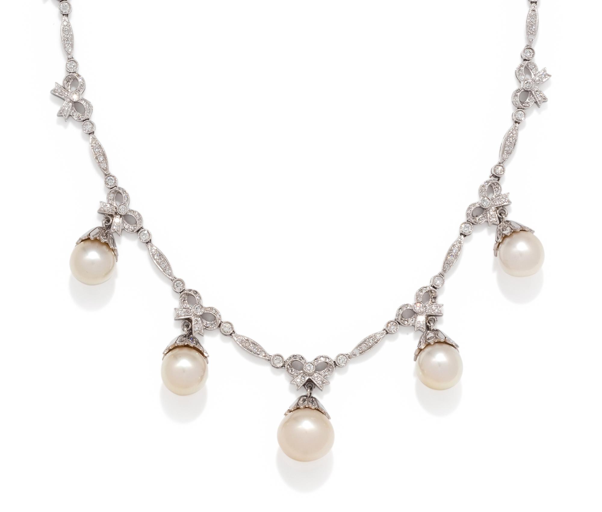 CULTURED SOUTH SEA PEARL AND DIAMOND NECKLACE
