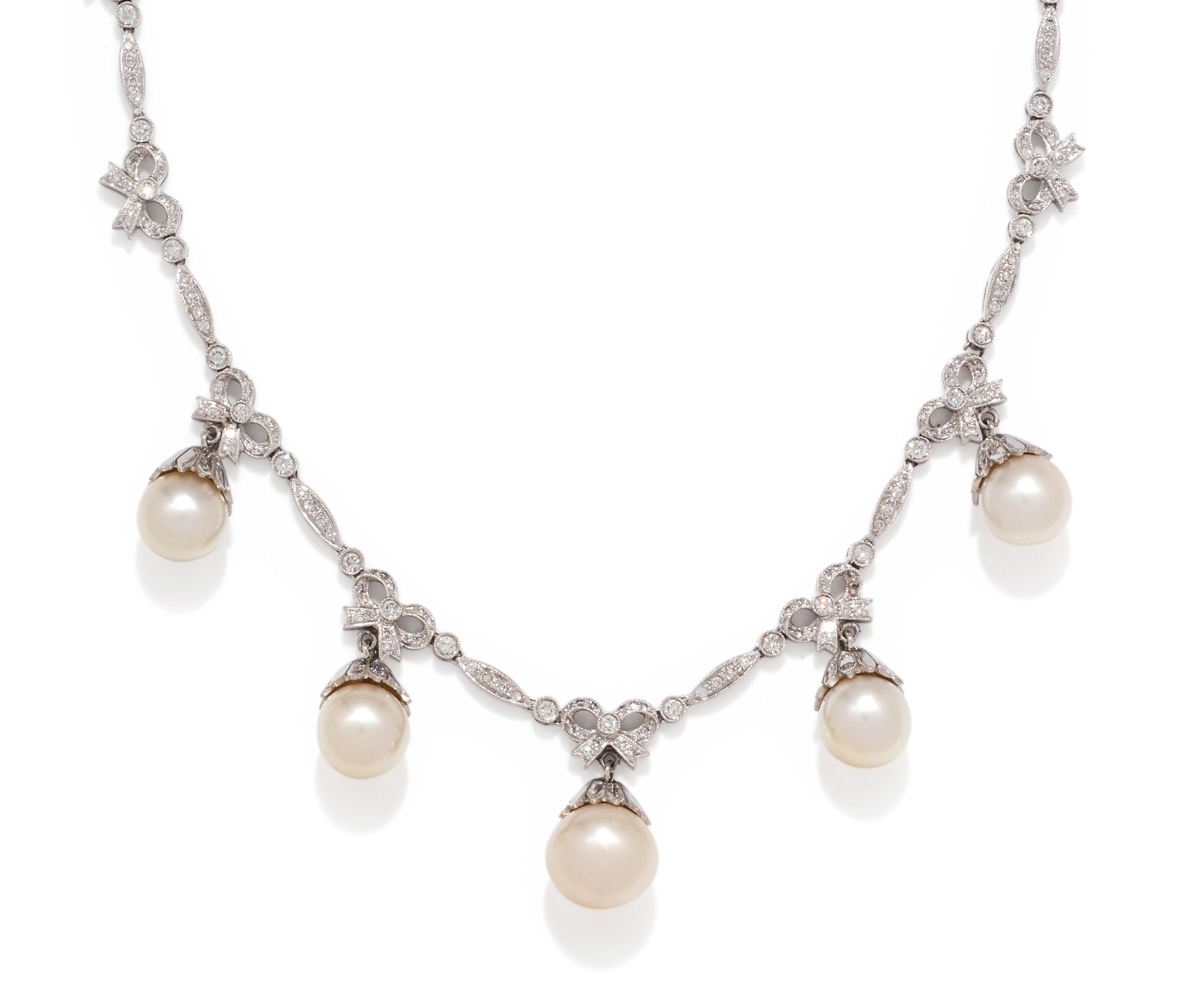 CULTURED SOUTH SEA PEARL AND DIAMOND NECKLACE