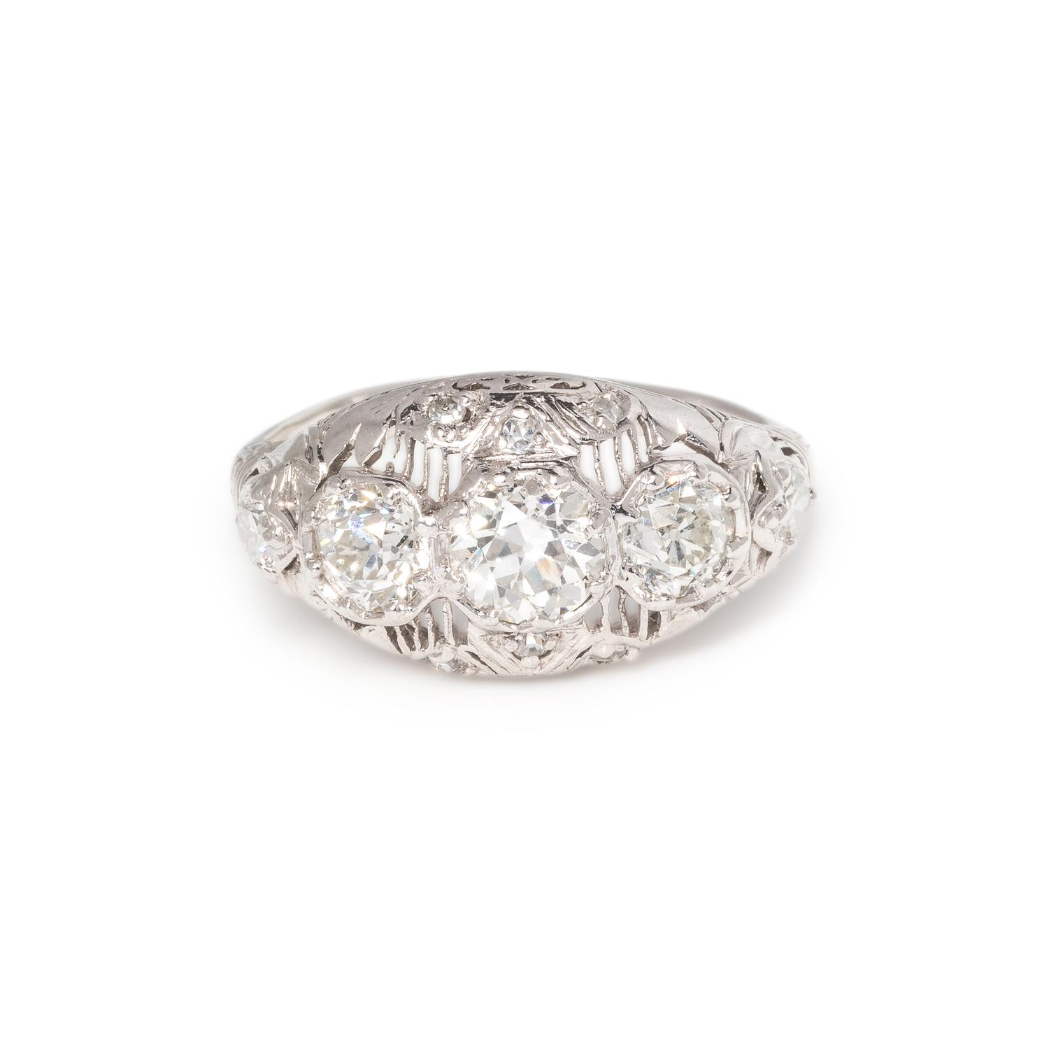 ANTIQUE, DIAMOND RING