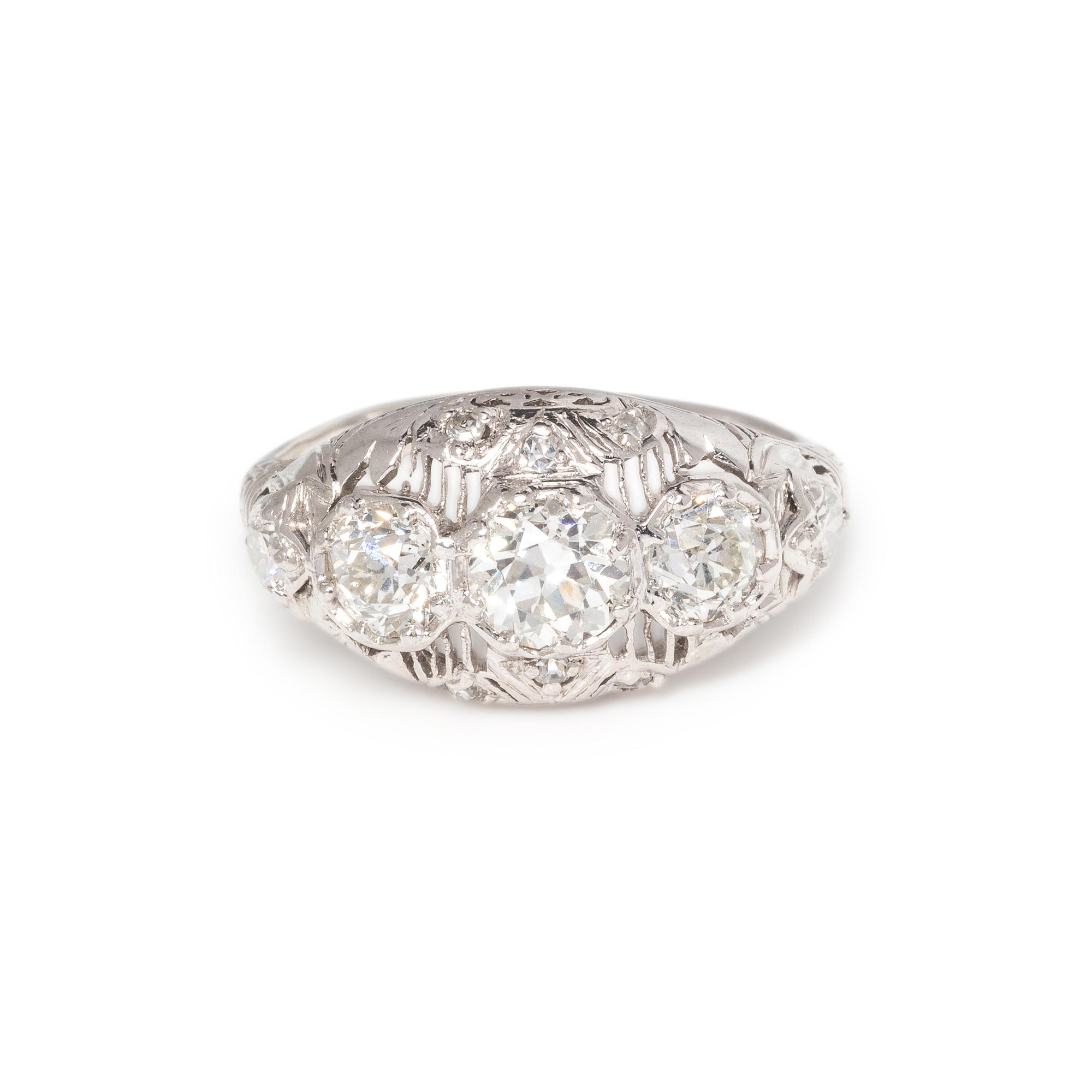 ANTIQUE, DIAMOND RING