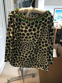 An Etro Green and Black Silk Print Blouse, Size 44.