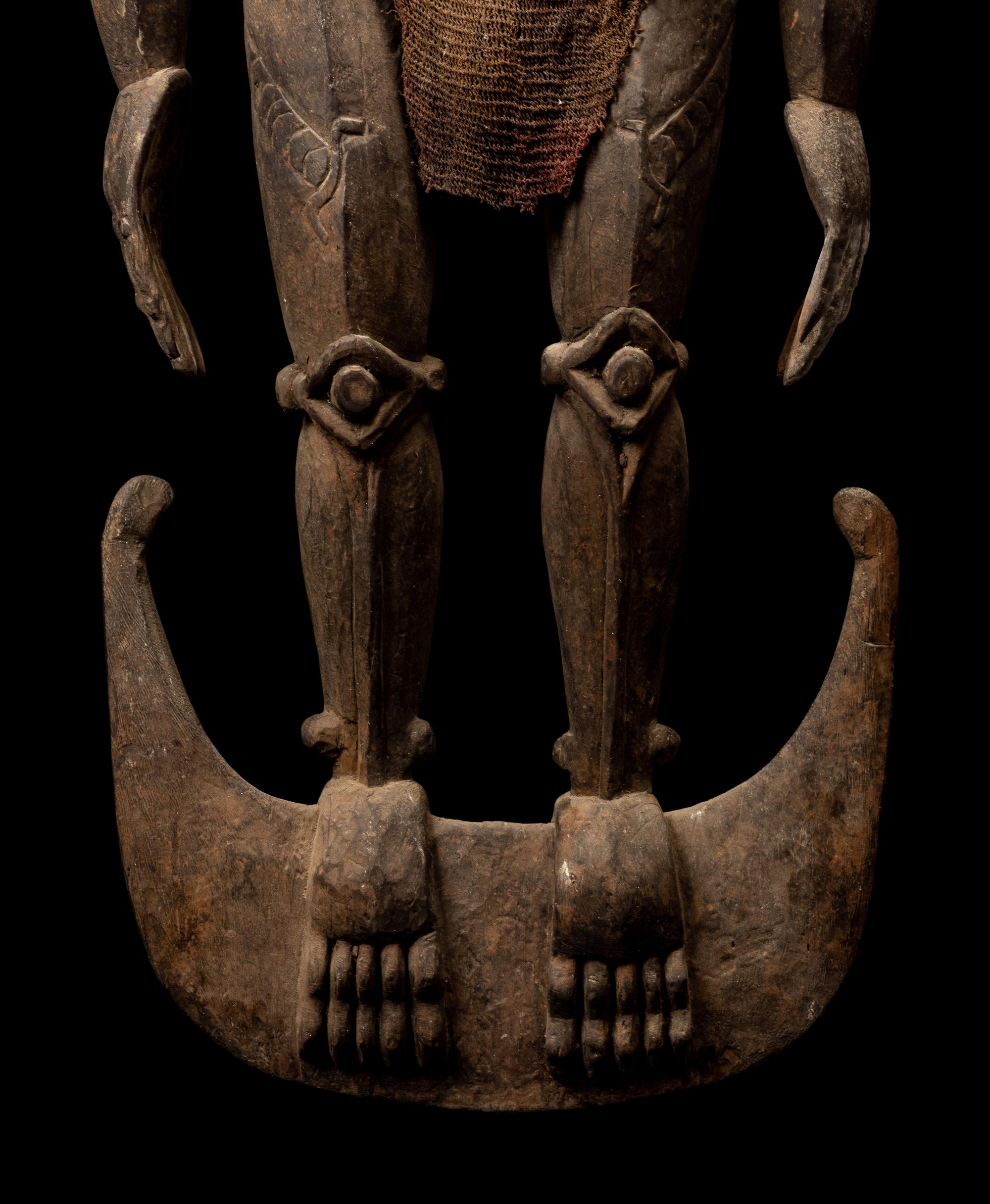 An Iatmul Wood Suspension Hook