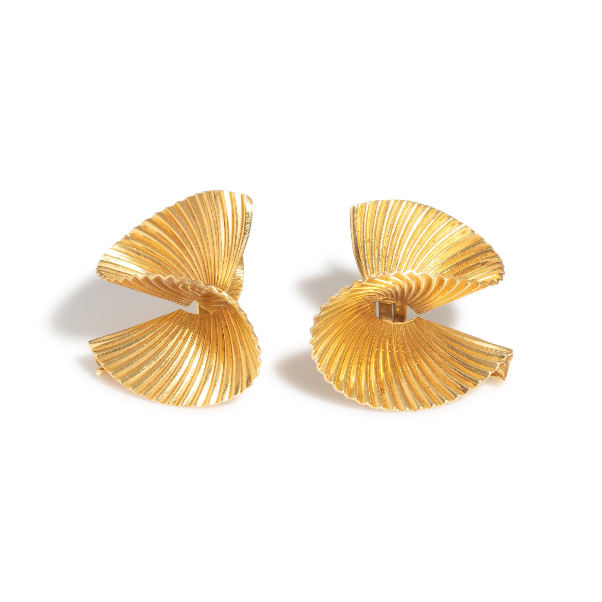 TIFFANY & CO., YELLOW GOLD EARCLIPS