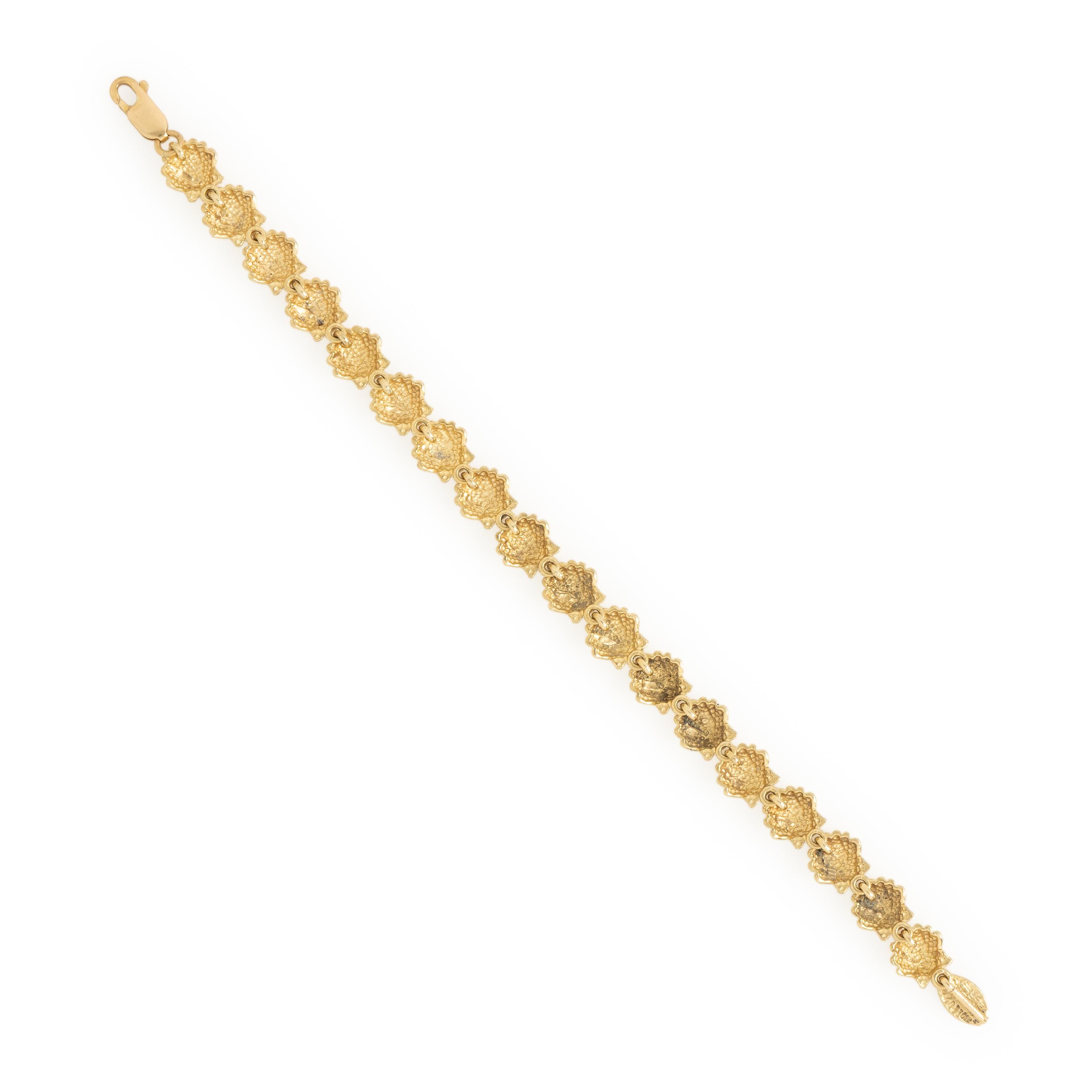 Yellow Gold Shell Motif Bracelet