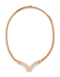 YELLOW GOLD AND DIAMOND NECKLACE