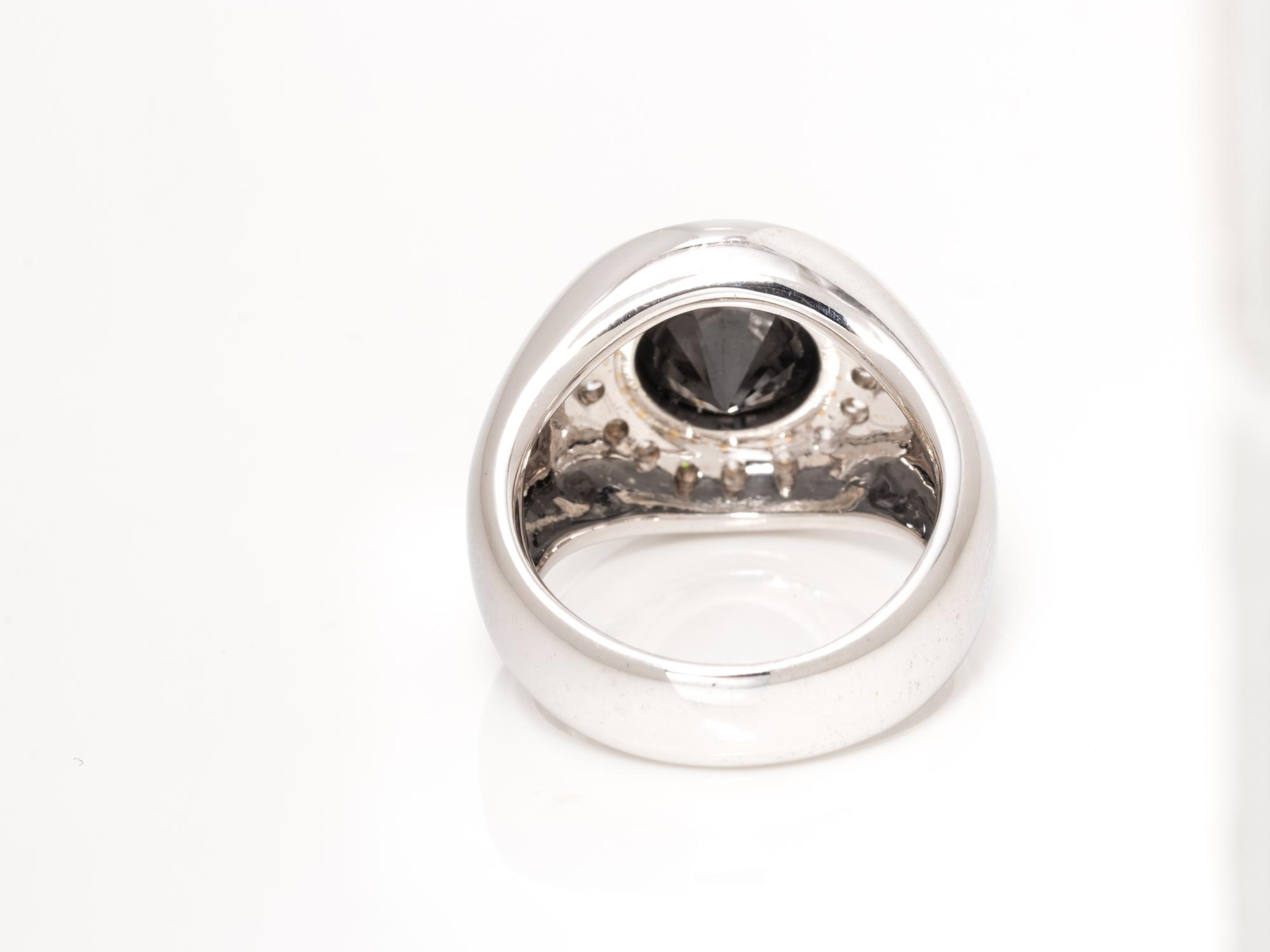 AQUAMARINE AND DIAMOND RING