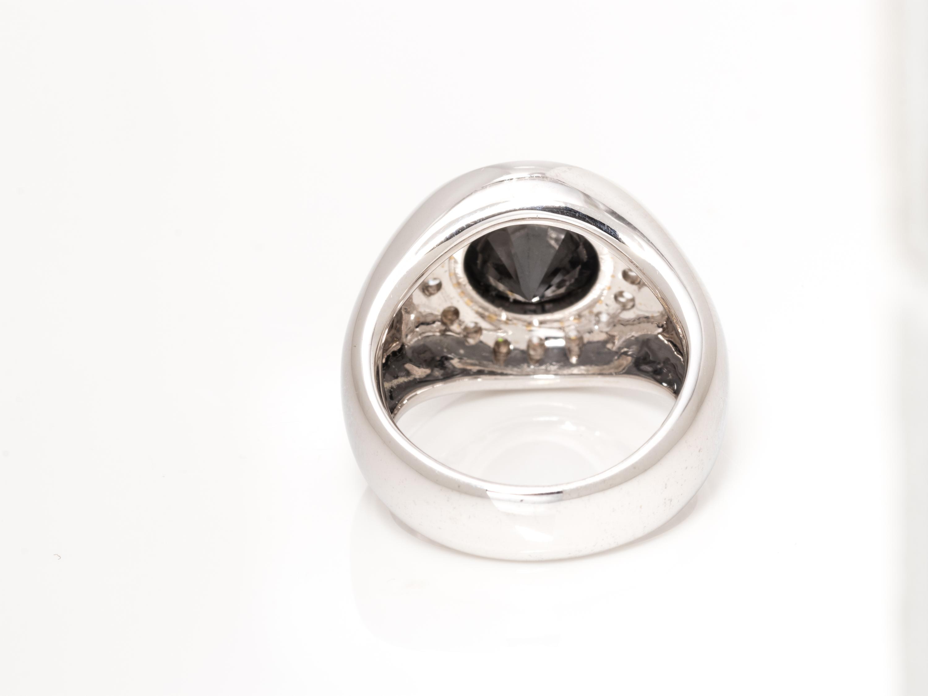 AQUAMARINE AND DIAMOND RING