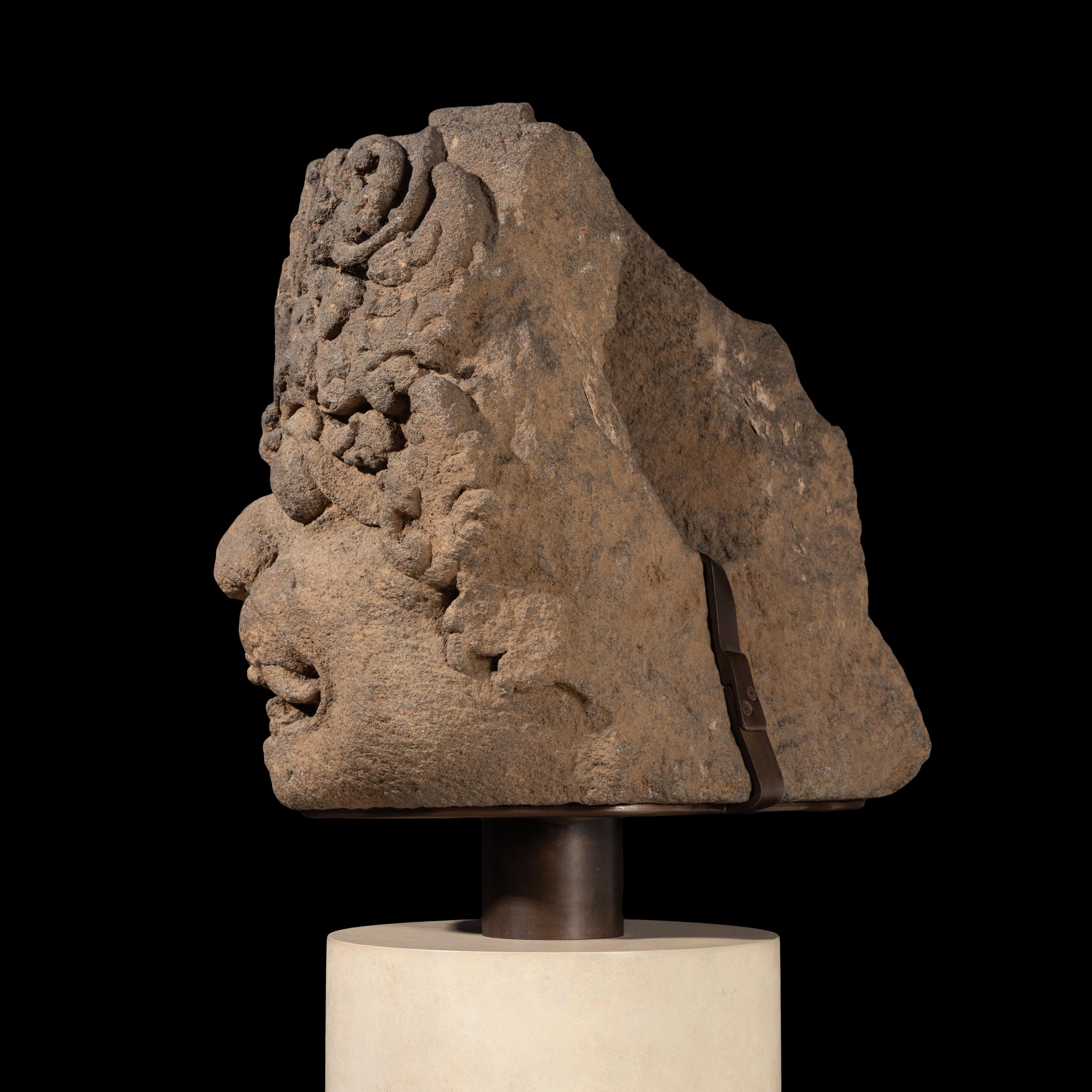 A Large Javanese Sandstone Andesite Lion Head, Simha, Indonesia, Central Java, 9th Century — 九世紀爪窪 巨型砂岩獸首