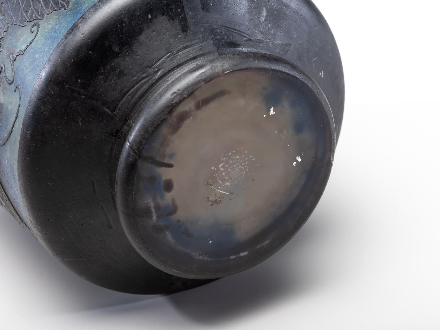 Barrel-Form Vase