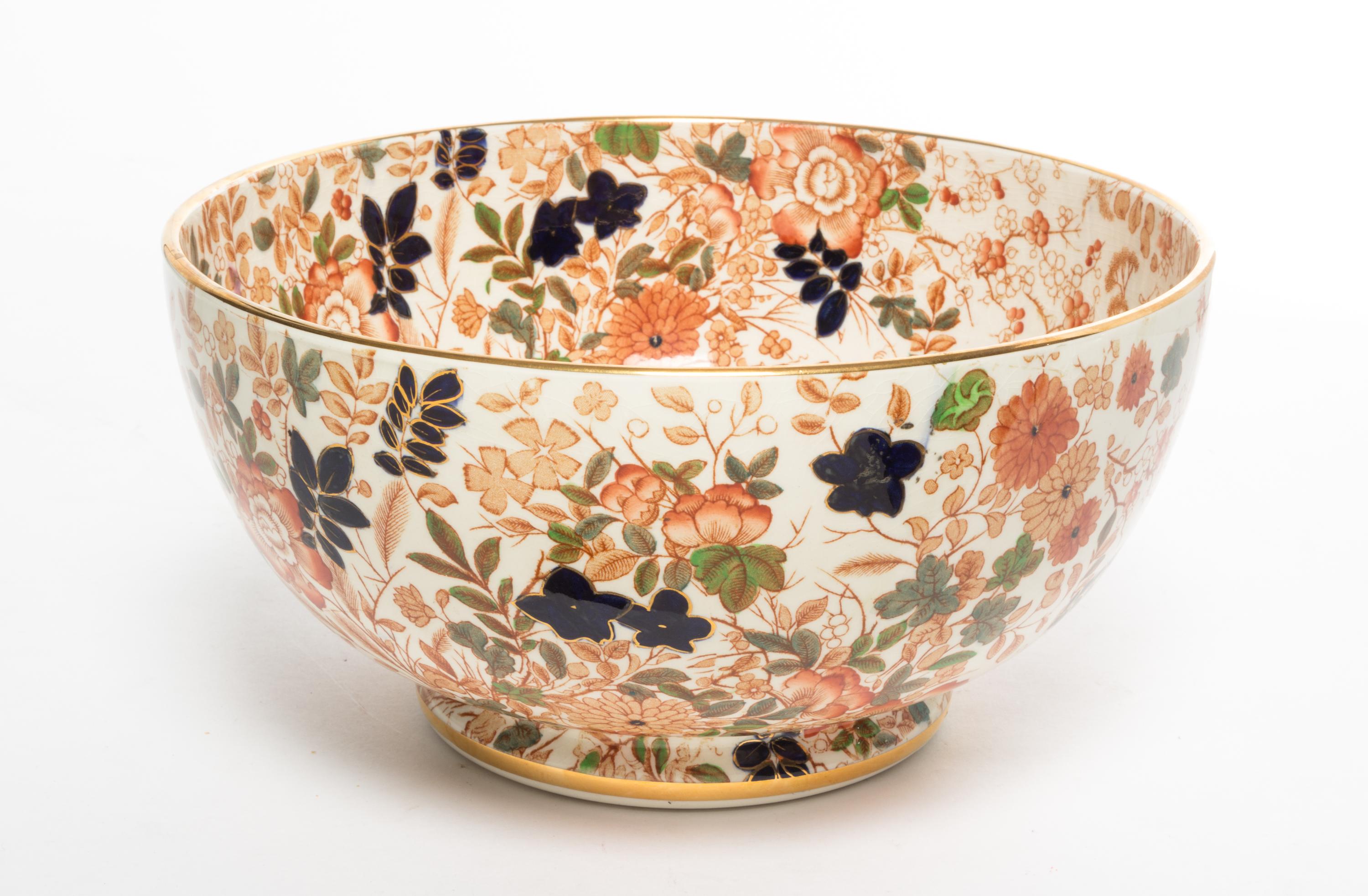 A Royal Cauldon Center Bowl Width 10 1/4 inches. — 20TH CENTURY