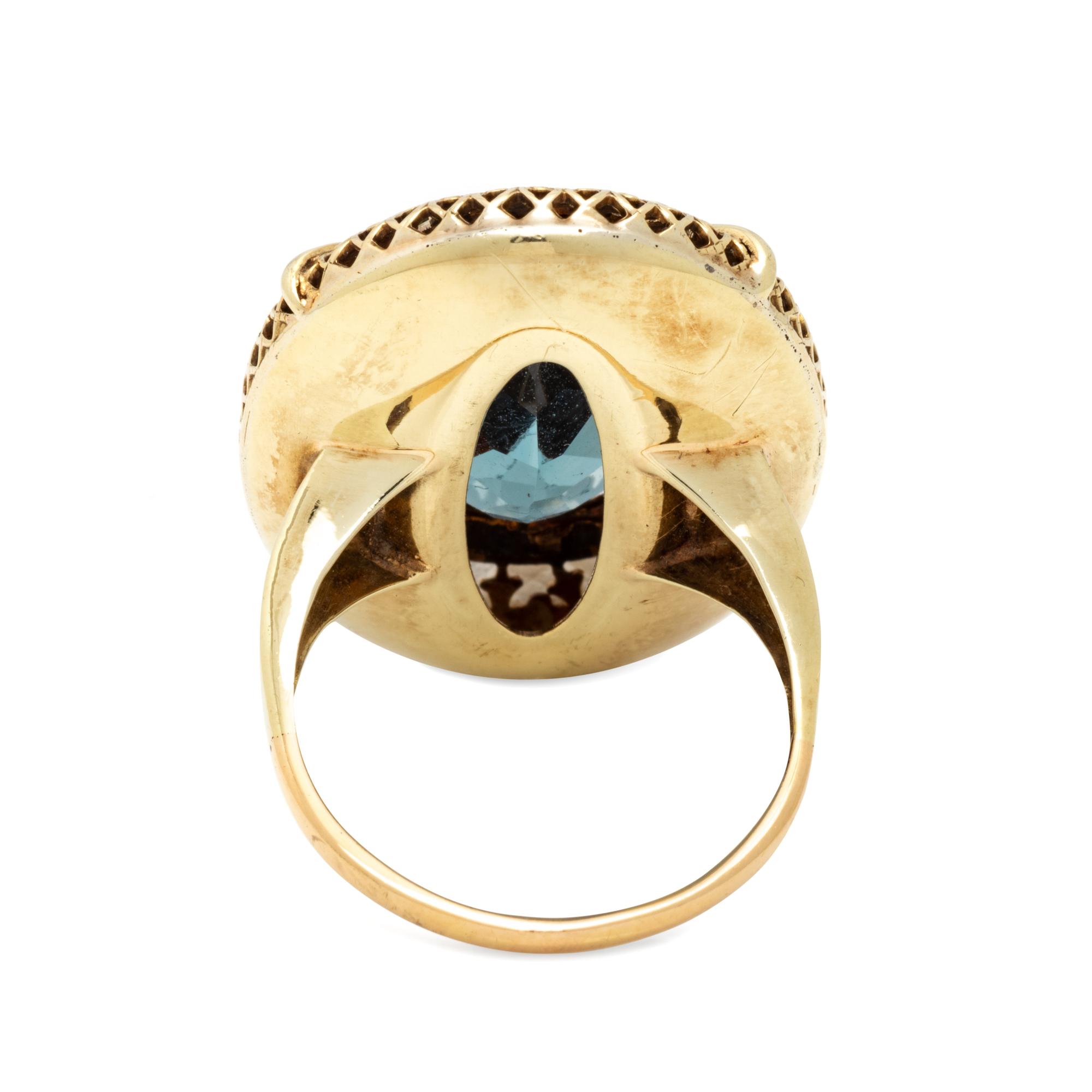 VICTORIAN, YELLOW GOLD AND SYNTHETIC SPINEL RING