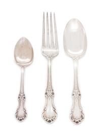 in the Wild Rose pattern, comprising: 3 butter spreaders 2 dinner forks 4 luncheon forks 3 salad forks 3 tablespoons 6 teaspoons 2 cream soup spoons 2 iced tea spoons 25 pieces total.