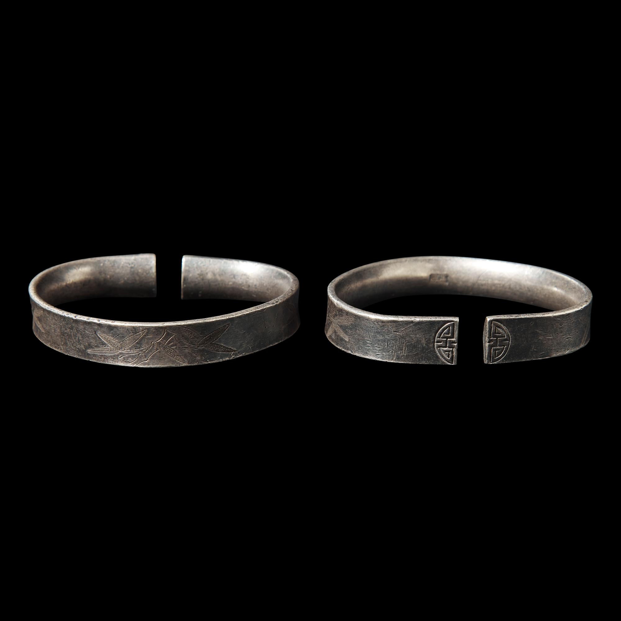 Three Pairs of Chinese Silver Bracelets, Late Qing Dynasty-Republic Period 晚清-民國 銀鐲三對