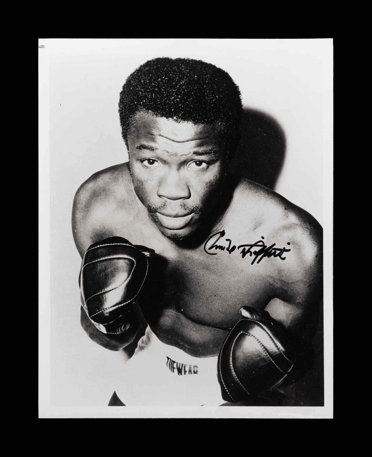 A Group of 29 Autographs from 20th Century Boxing Champions and Notables,