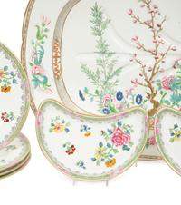 A Spode Copeland Porcelain Peony Chinoiserie Dinner Service