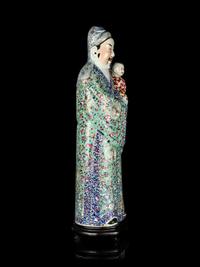 A Large Chinese Famille Rose Porcelain Figural Group