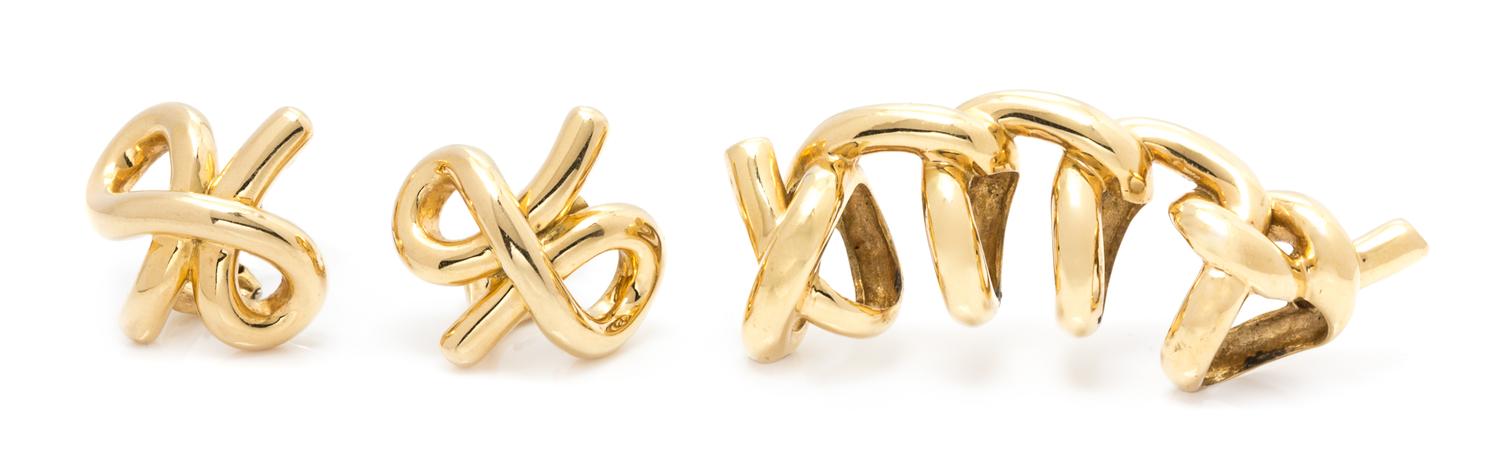 An 18 Karat Yellow Gold Demi Parure, Gubelin, 26.40 dwts.