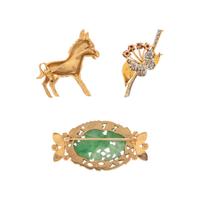 COLLECTION OF YELLOW GOLD AND GEMSTONE JEWELRY