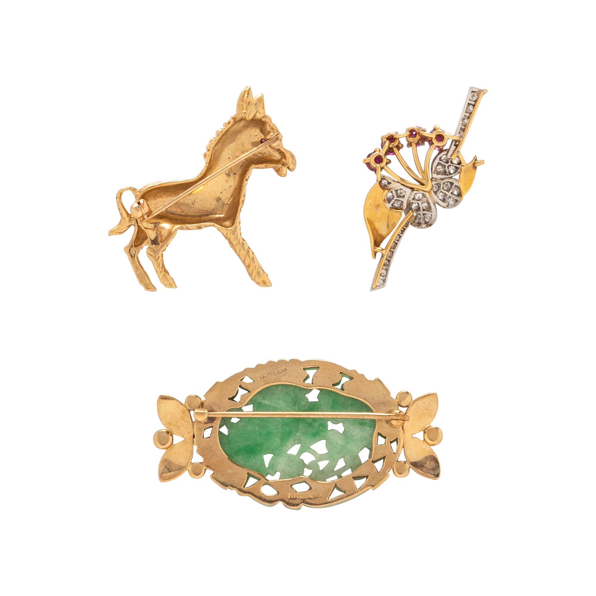 COLLECTION OF YELLOW GOLD AND GEMSTONE JEWELRY