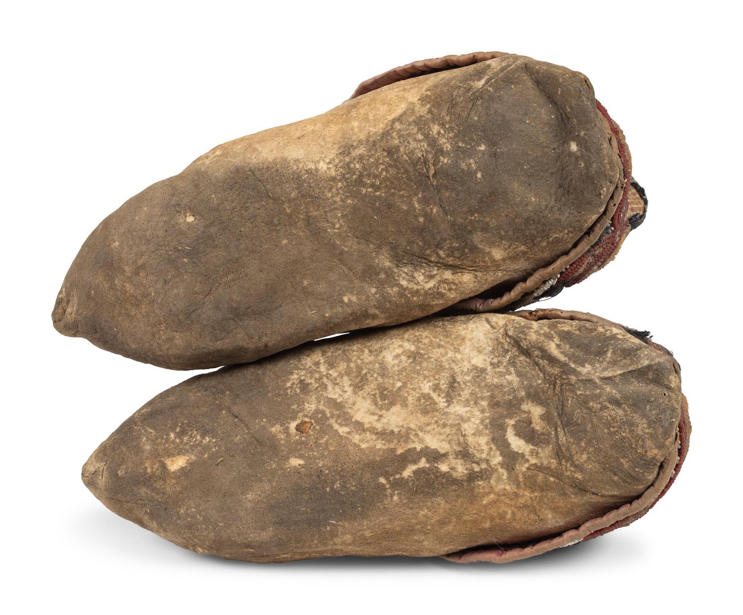 Anishinaabe Beaded Hide Moccasins
