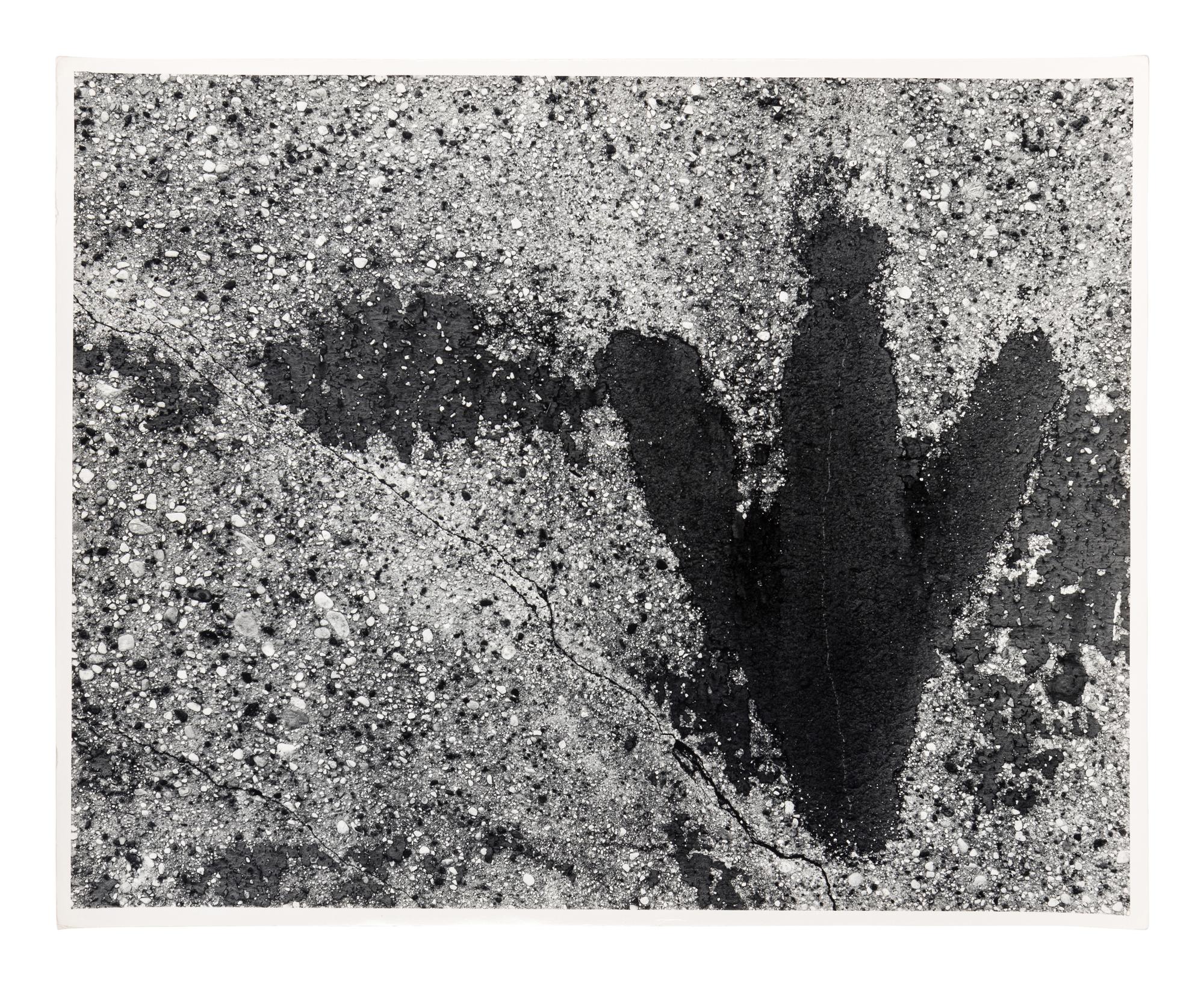 Aaron Siskind (1903-1991) Chicago 22, 1952