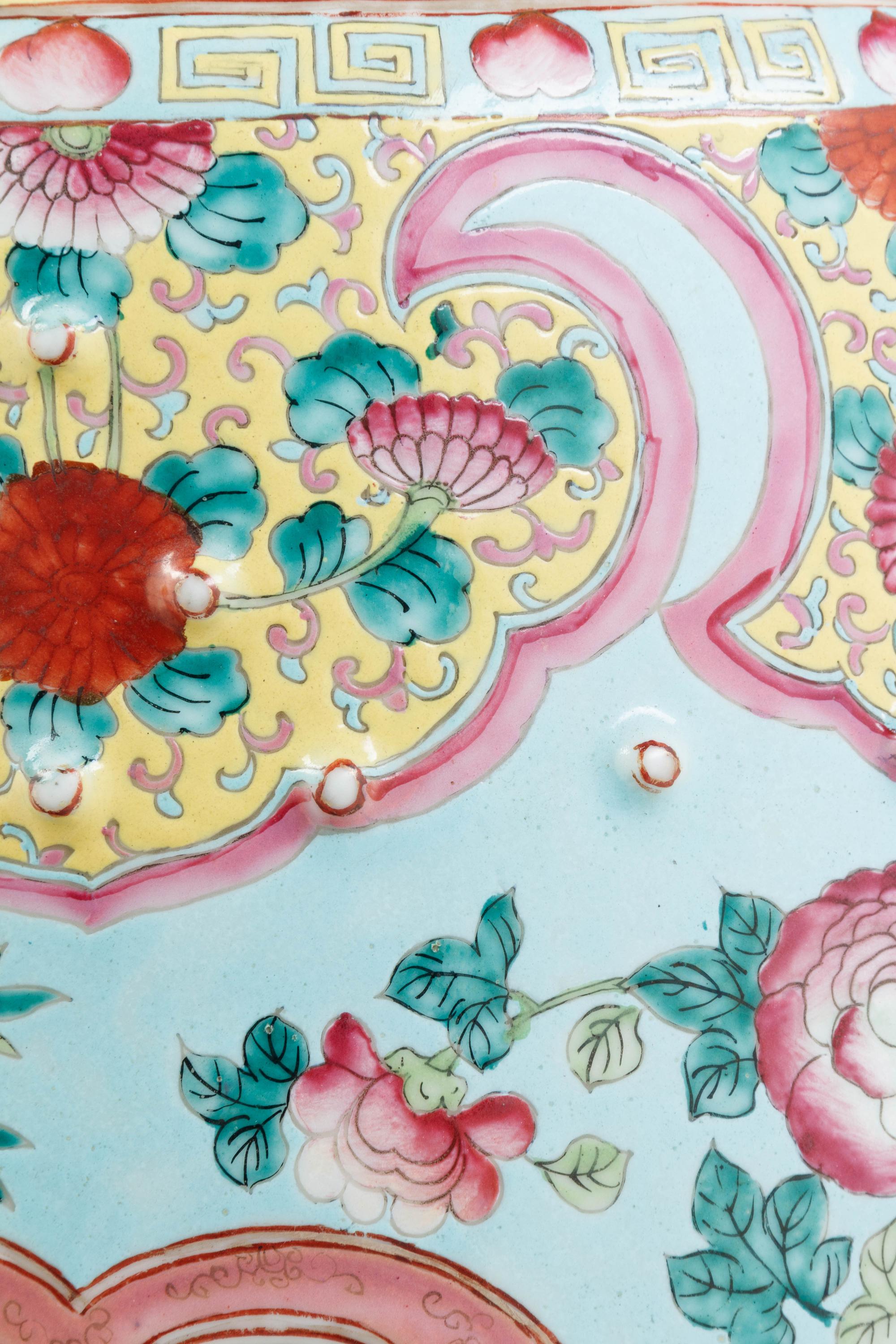 A Chinese Export Enameled Porcelain Garden Seat