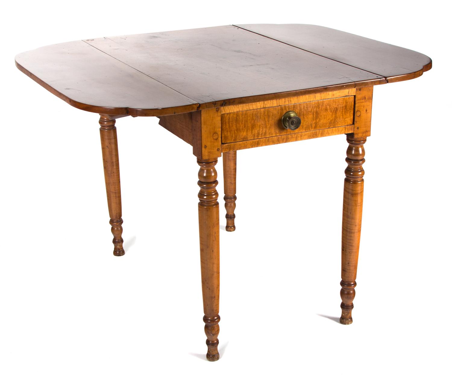 An American Maple Drop-Leaf Table Height 29 x width 35 1/2 x depth 22 inches. — 19TH CENTURY