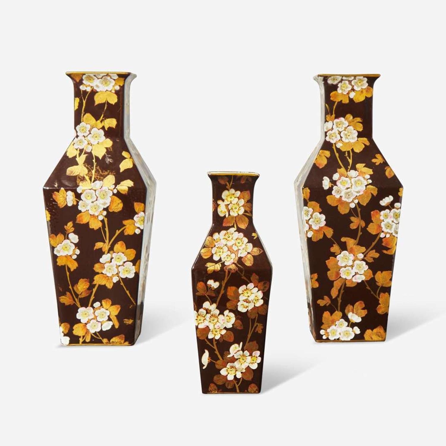 A Three-Piece Wedgwood Aesthetic Movement Bone China Garniture Set UK, 1880s