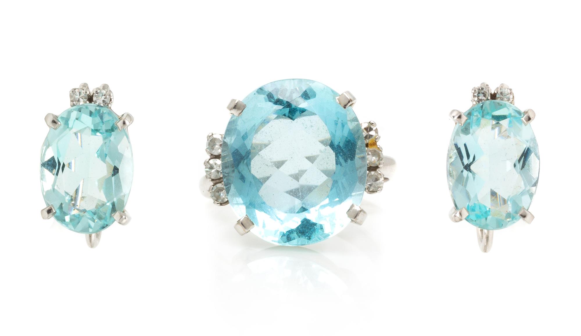 An 18 Karat White Gold, Aquamarine and Diamond Demi Parure, 7.50 dwts.