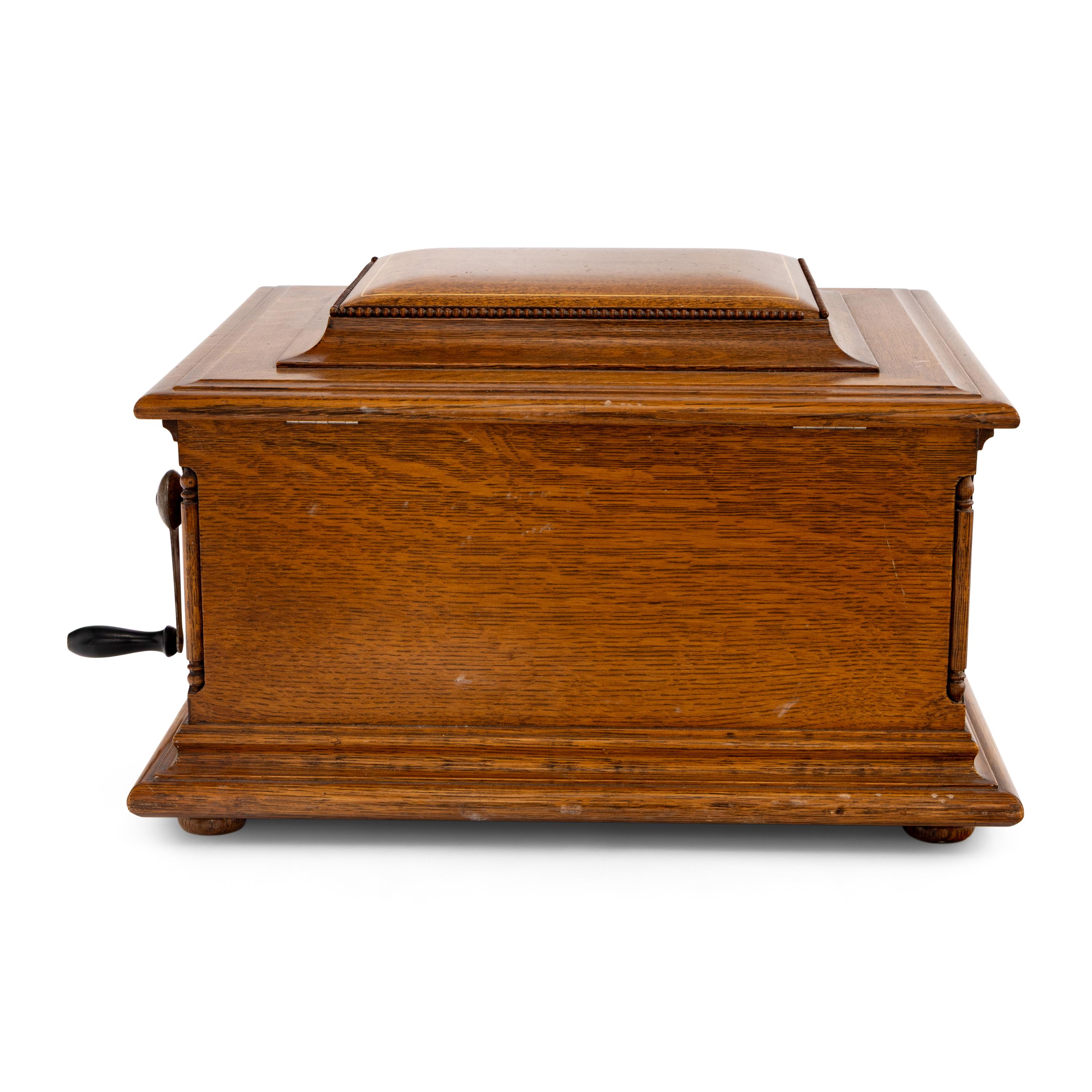 A Regina Disk Music Box