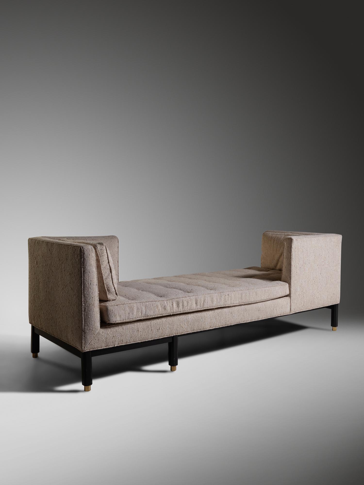 Tête-à-Tête Sofa, Model 5944 Dunbar, USA