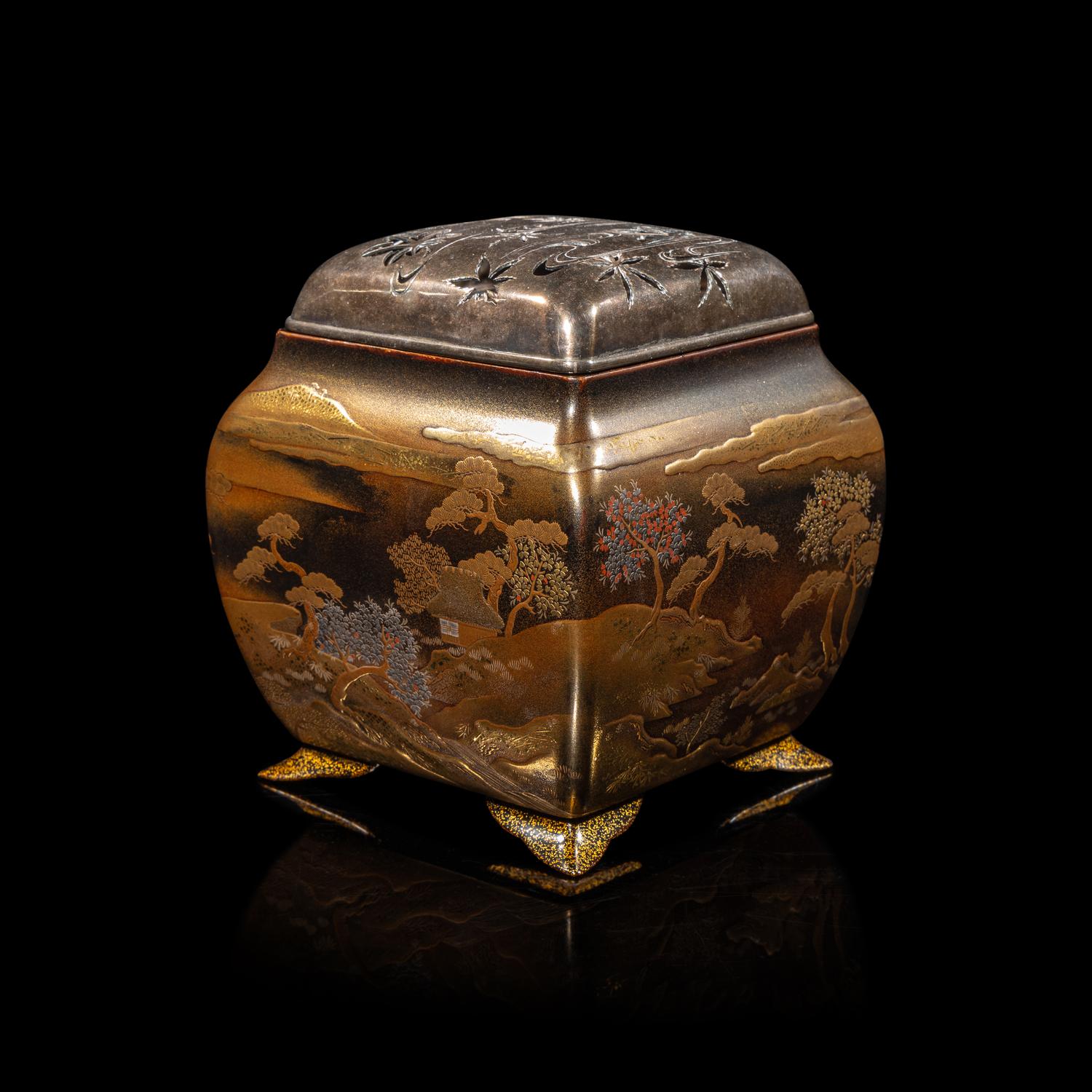 A Japanese Gold Lacquer Incense Burner, Koro, 19th Century