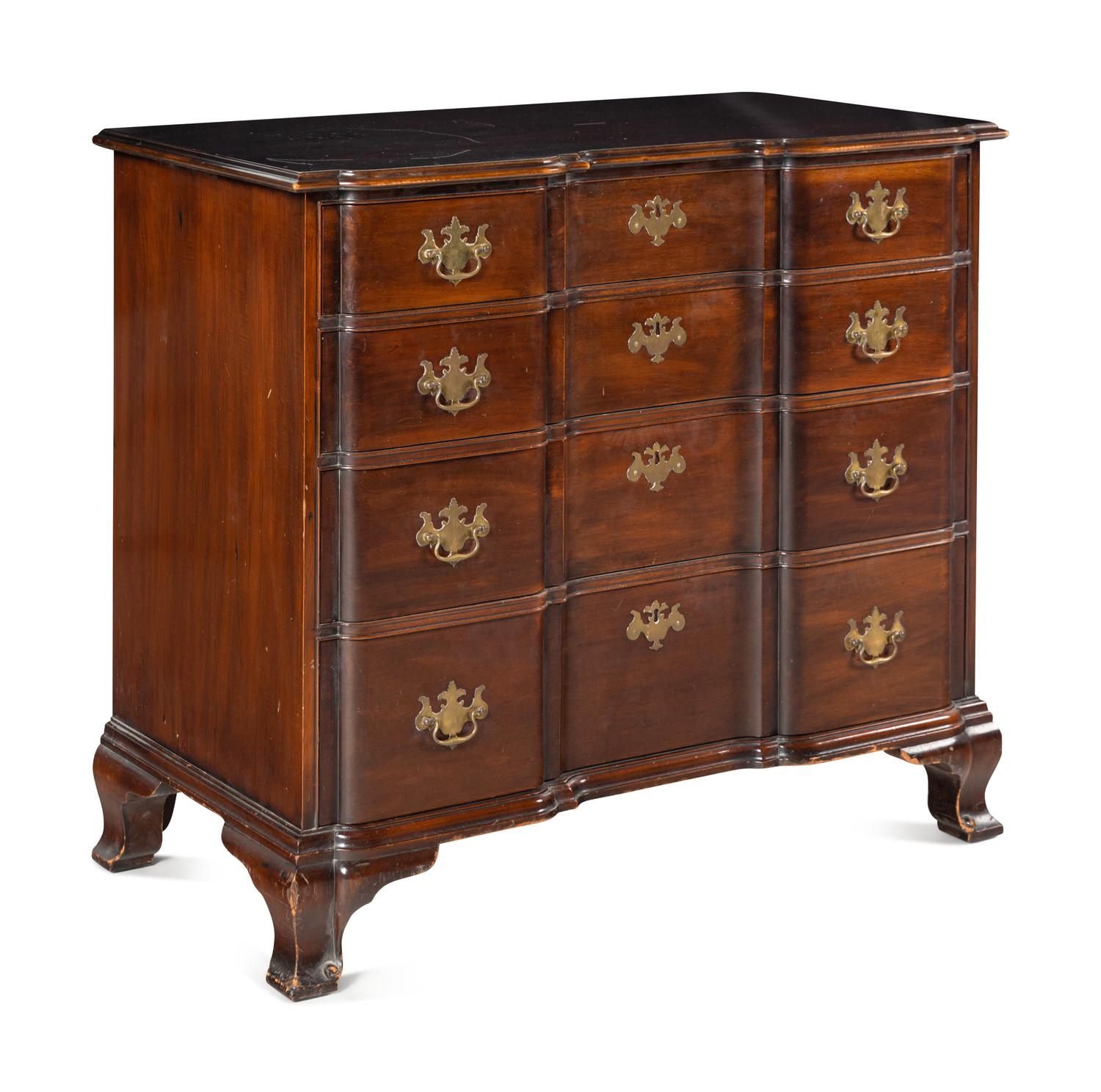 A Georgian Style Mahogany Chest of Drawers