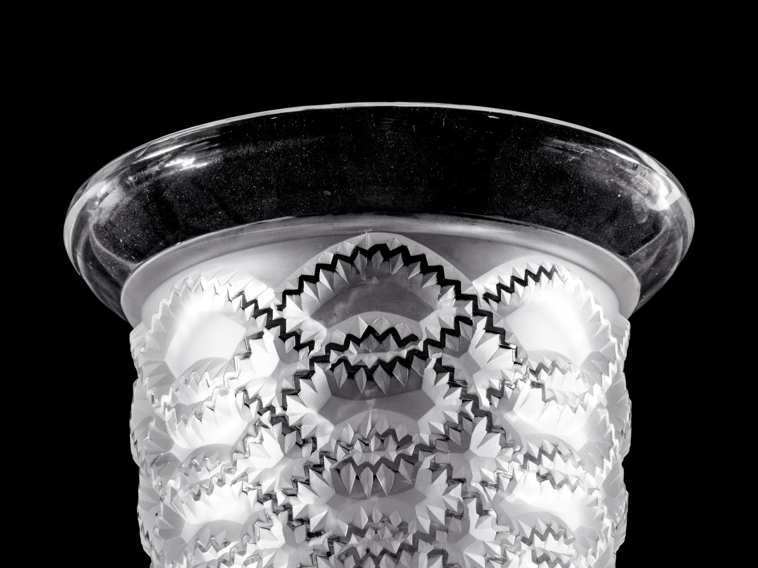 A Lalique Guirlandes Vase
