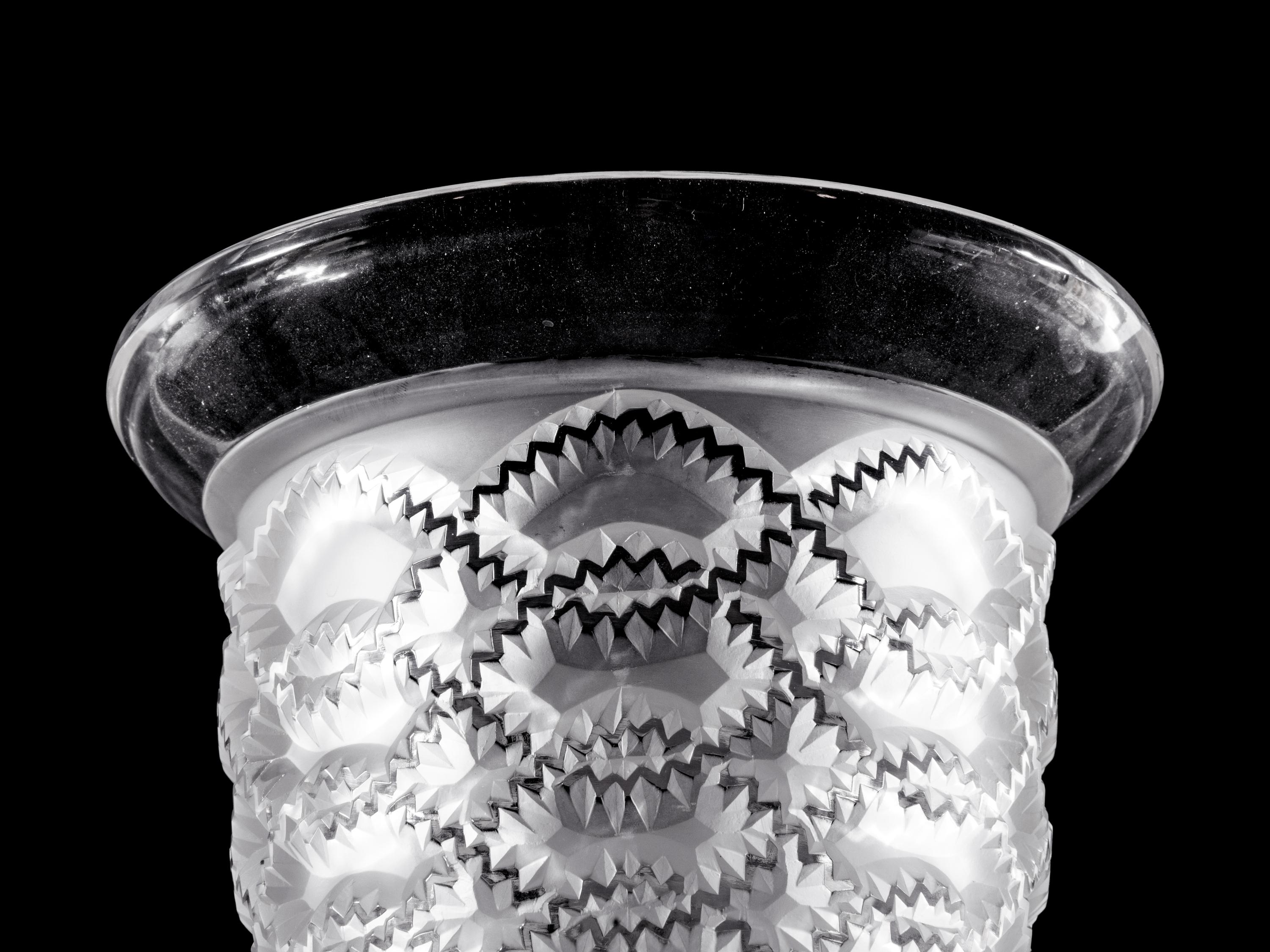 A Lalique Guirlandes Vase